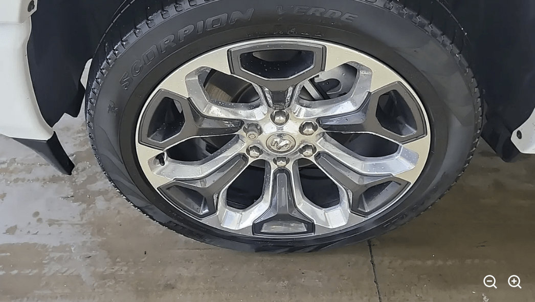 Used 2024 RAM 1500 Limited AWD/4WD image 11