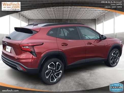 Used 2024 Chevrolet Trax RS image 5