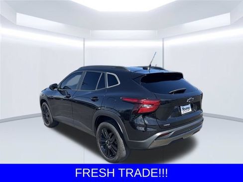 Used 2024 Chevrolet Trax ACTIV w/ Driver Confidence Package FWD image 5