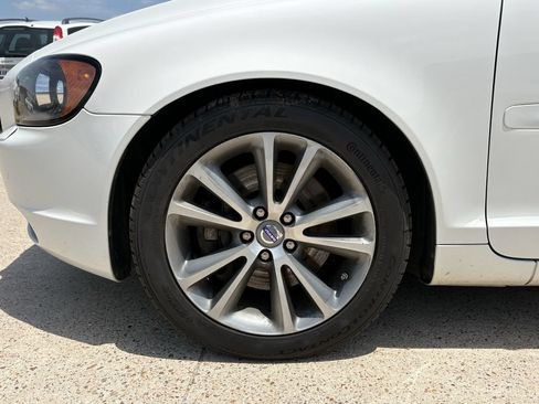 Used 2010 Volvo C70 T5 FWD image 9