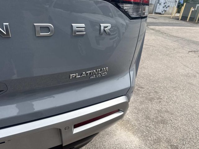 Used 2024 Nissan Pathfinder Platinum w/ Cargo Package AWD/4WD image 7