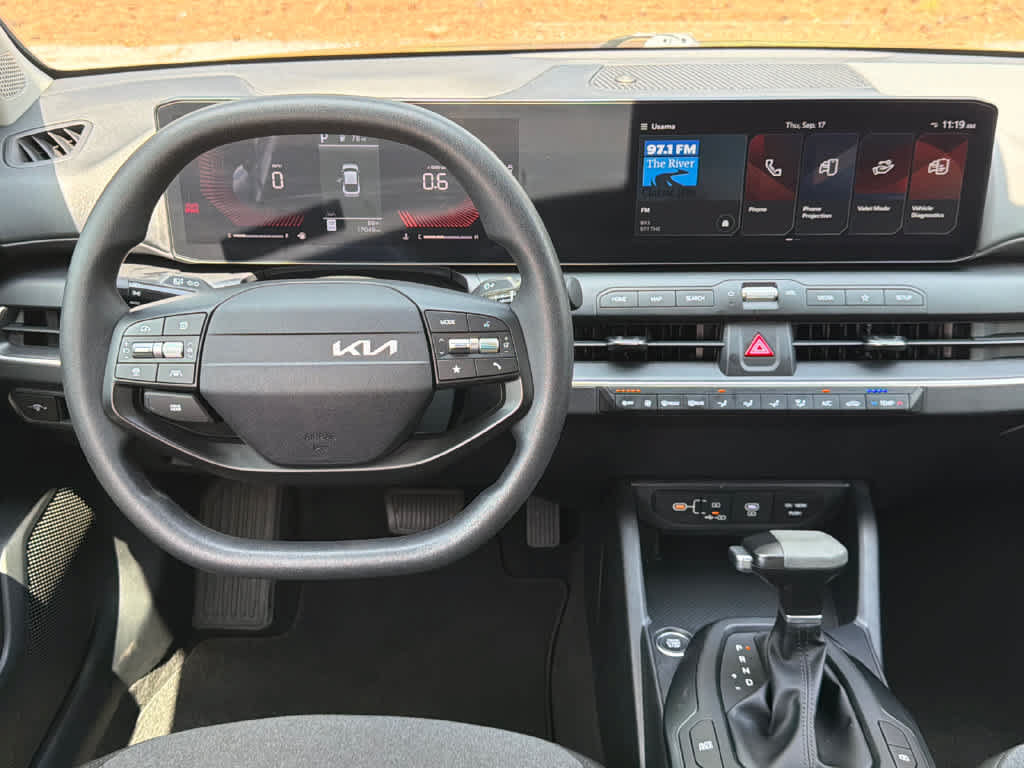 Used 2025 Kia K4 FWD image 24