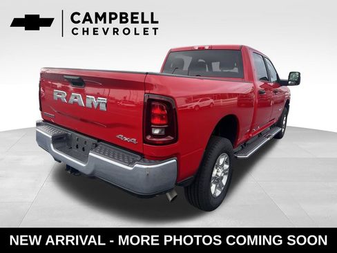 Used 2026 RAM 2500 Big Horn AWD/4WD image 5