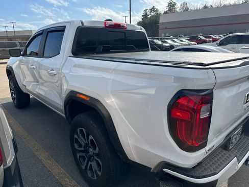 Used 2024 GMC Canyon AT4 w/ AT4 Premium Package image 4