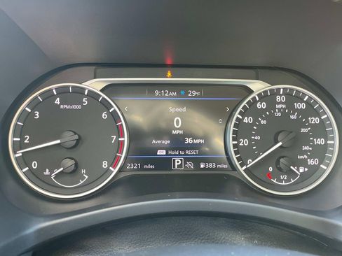 Certified 2025 Nissan Sentra SR w/ SR Premium Package image 44