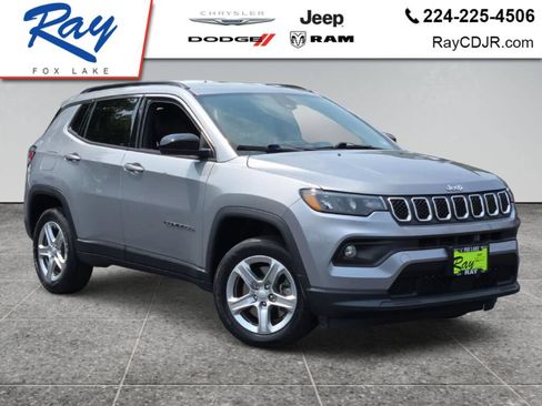 Used 2023 Jeep Compass Latitude w/ Convenience Group AWD/4WD image 1