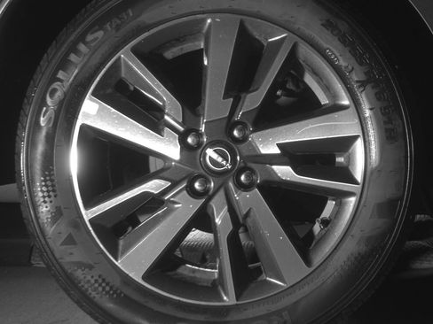 Used 2025 Nissan Versa SV image 12