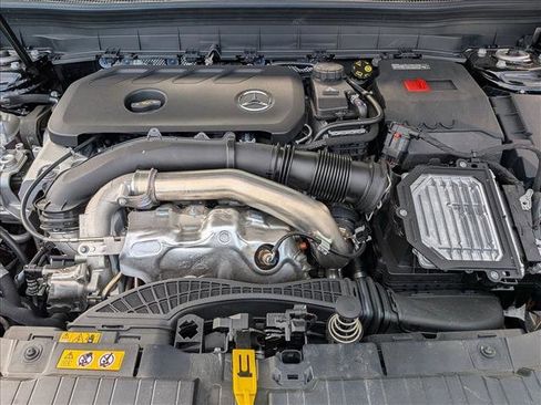 New 2026 Mercedes-Benz GLB 250 4MATIC image 17