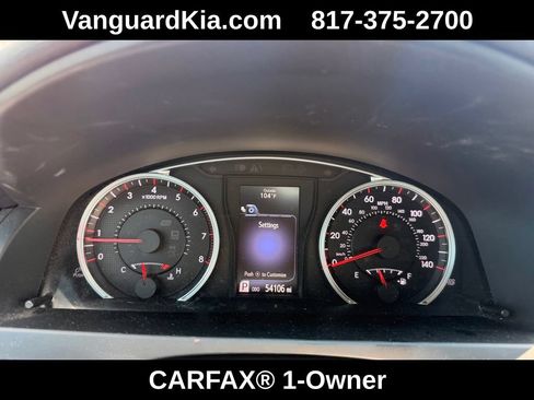 Used 2016 Toyota Camry SE FWD image 19