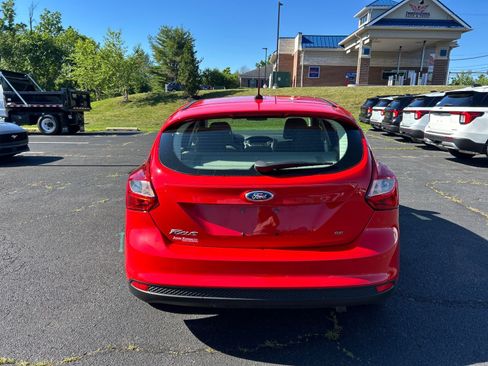 Used 2014 Ford Focus SE FWD image 6