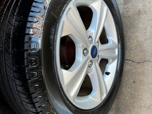 Used 2016 Ford Escape SE w/ Equipment Group 201A image 15