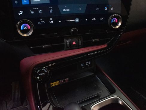 Used 2025 Lexus NX 350h AWD w/ Accessory Package (2T) image 17