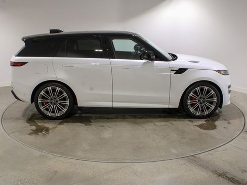 Used 2024 Land Rover Range Rover Sport Dynamic SE image 6