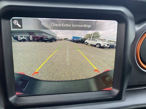 Certified 2021 Jeep Gladiator Mojave image 17