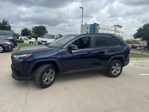 Used 2025 Toyota RAV4 XLE FWD image 7