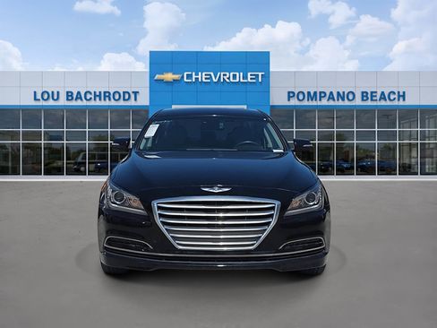 Used 2016 Hyundai Genesis 3.8 RWD image 2