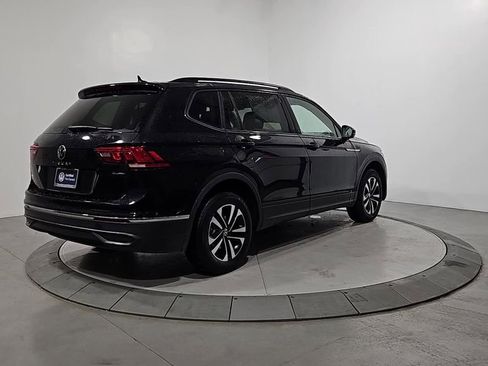 Certified 2024 Volkswagen Tiguan S image 7