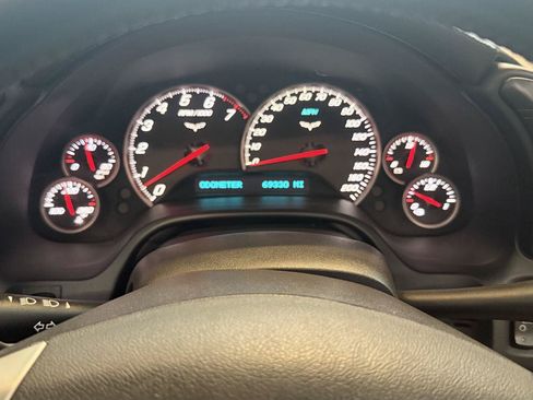 Used 2011 Chevrolet Corvette Grand Sport w/ Preferred Equipment Group RWD image 37