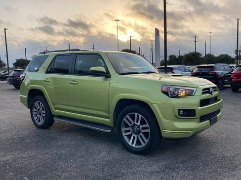 Certified 2023 Toyota 4Runner TRD Sport AWD/4WD image 3