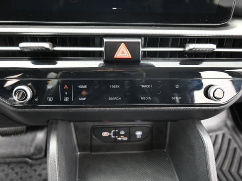 Used 2026 Kia Sportage LX image 17