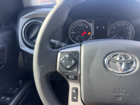 Certified 2023 Toyota Tacoma SR5 w/ Technology Package AWD/4WD image 31