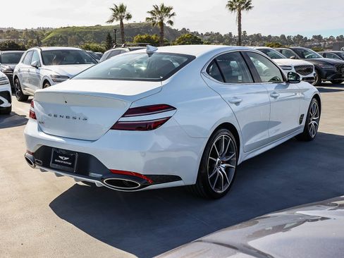 Used 2025 Genesis G70 2.5T image 4