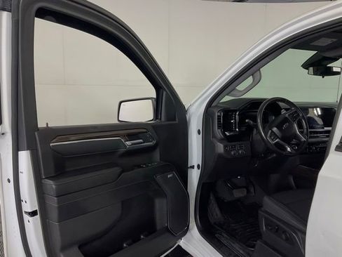 Used 2023 Chevrolet Silverado 1500 RST w/ Convenience Package II AWD/4WD image 24