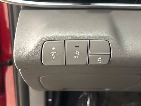 Used 2024 Hyundai Elantra SE FWD image 21