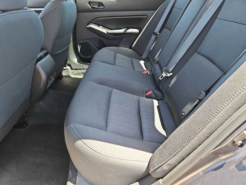 Used 2023 Nissan Altima 2.5 SV w/ SV Premium Package FWD image 19