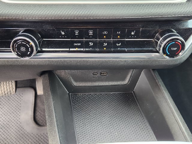 Used 2026 Chevrolet Equinox LT FWD image 18