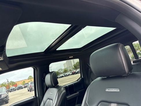 Used 2018 Ford F150 Platinum w/ Equipment Group 701A Luxury image 8