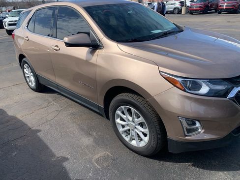 Used 2019 Chevrolet Equinox LT image 3