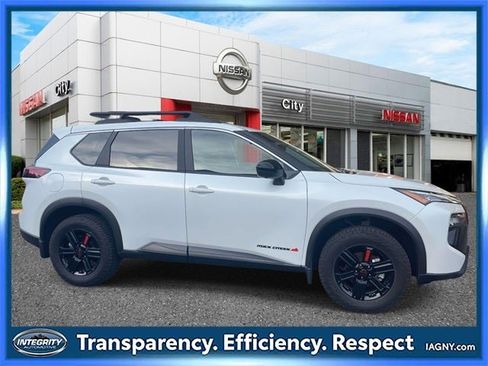 Used 2025 Nissan Rogue SV w/ Rock Creek Premium Package image 5