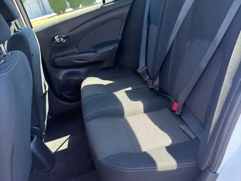 Used 2016 Nissan Versa SV FWD image 10