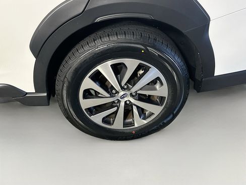 Used 2025 Subaru Outback Premium image 11