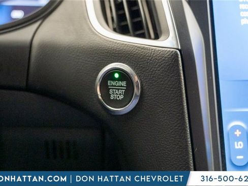 Used 2022 Ford Edge Titanium image 18