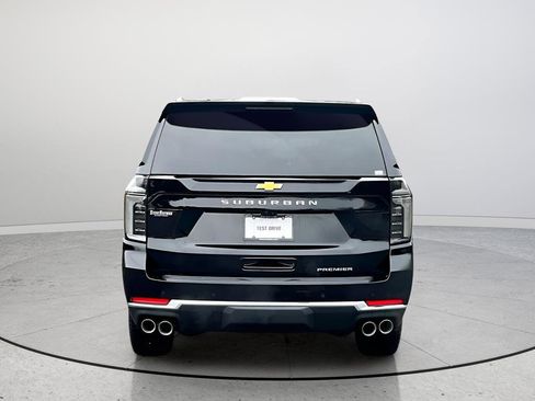 New 2026 Chevrolet Suburban Premier AWD/4WD image 3