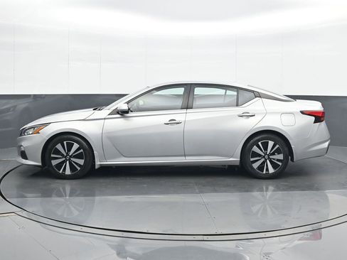 Used 2022 Nissan Altima 2.5 SV image 3