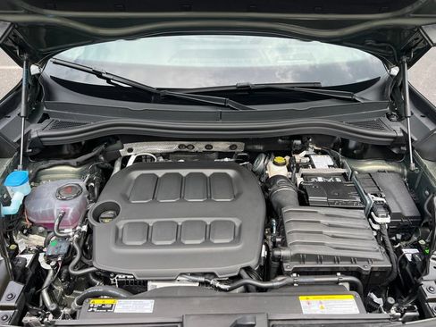 New 2026 Volkswagen Tiguan SE R-Line AWD/4WD image 11