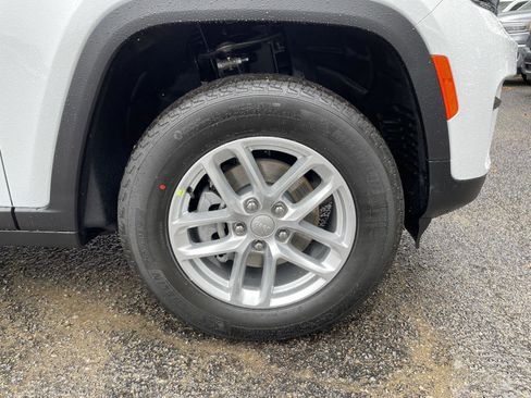 New 2025 Jeep Grand Cherokee Laredo X image 48