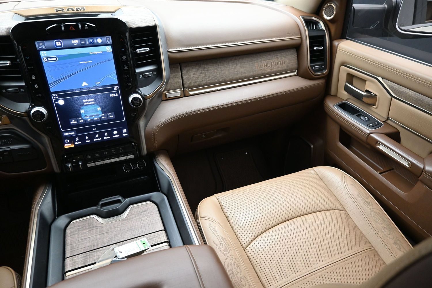 Used 2022 RAM 3500 Limited AWD/4WD image 38