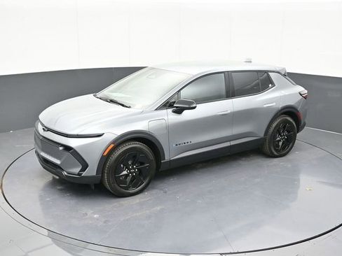 New 2026 Chevrolet Equinox EV LT image 61