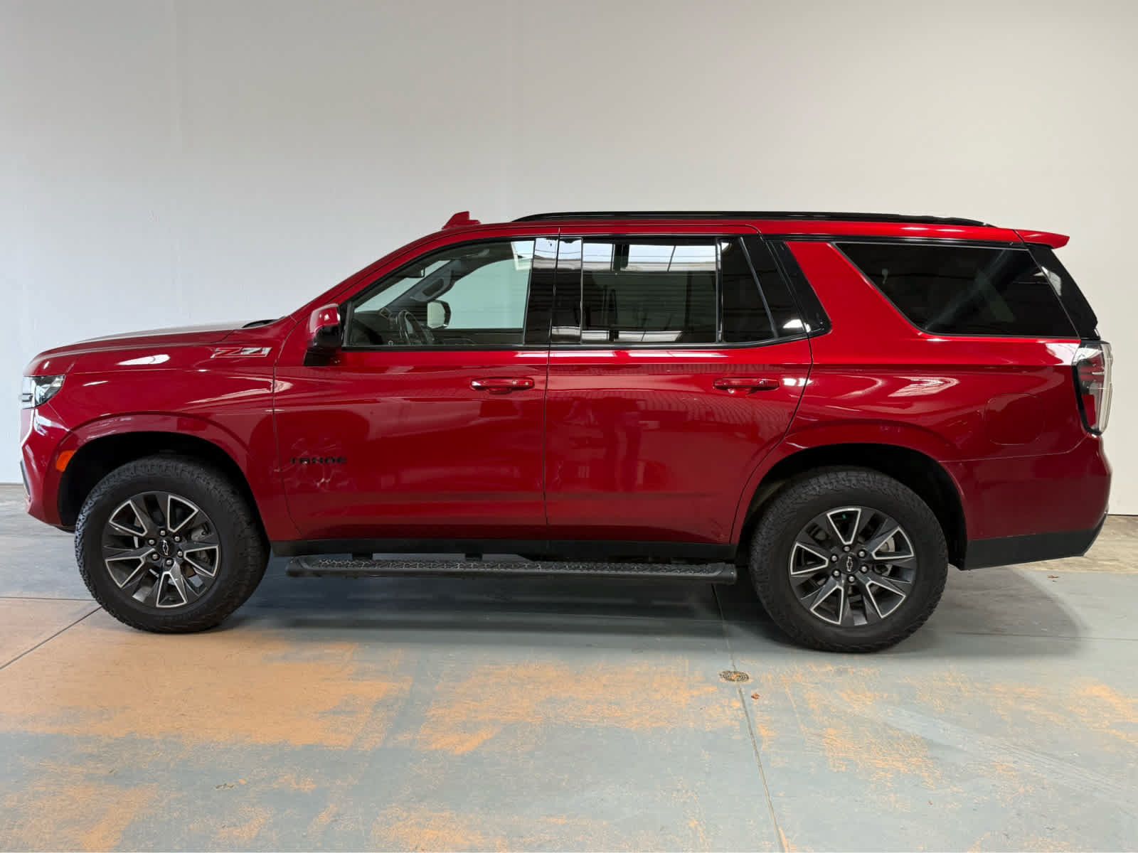 Used 2021 Chevrolet Tahoe Z71 w/ Rear Media and Nav Package AWD/4WD image 2