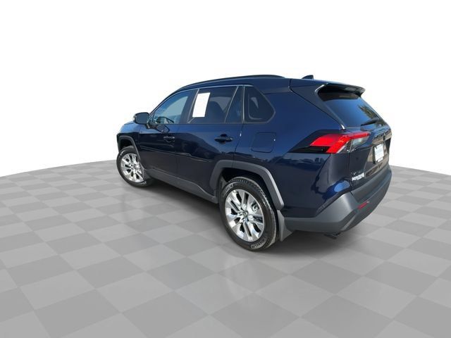 Used 2025 Toyota RAV4 XLE Premium AWD/4WD image 6