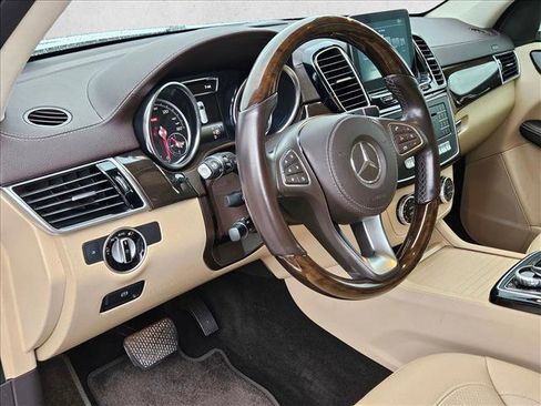 Used 2017 Mercedes-Benz GLS 450 4MATIC image 9