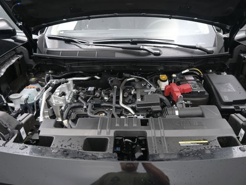 New 2026 Nissan Kicks SV FWD image 21