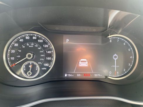 Used 2025 Genesis G70 3.3T Advanced image 7