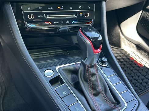 Certified 2025 Volkswagen Jetta GLI Autobahn FWD image 24