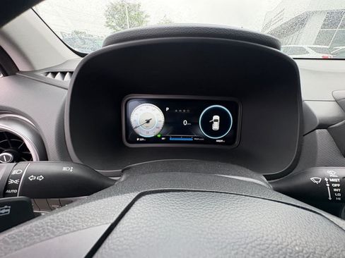 Used 2023 Hyundai Kona SE FWD image 16