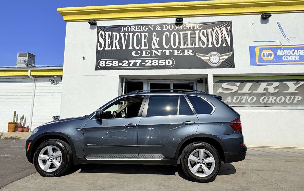 Used 2011 BMW X5 xDrive50i AWD/4WD image 2